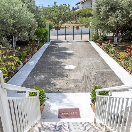 Holiday home Sea & Olives House Lixouri